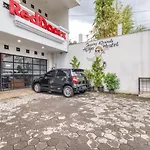 Reddoorz Hostel Near Stadion Mandala Krida Yogya